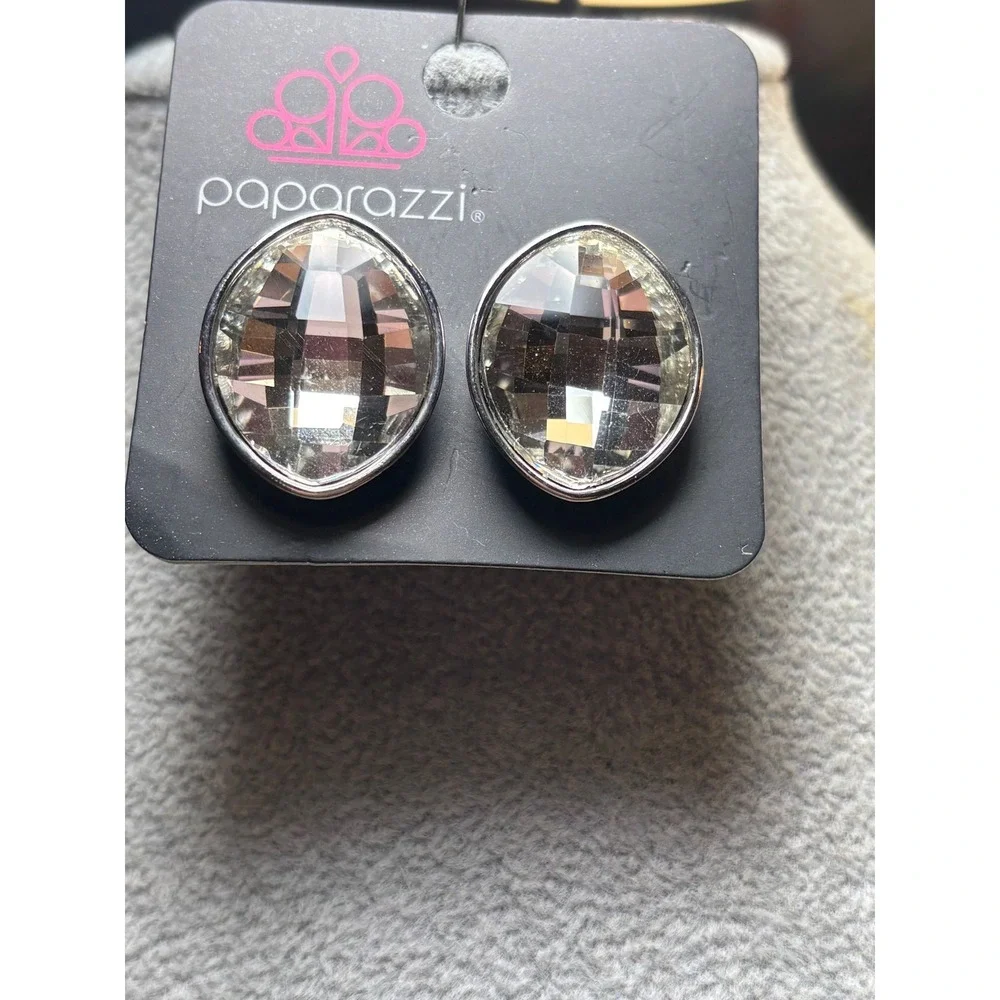 #26. Paparazzi Movie Star Sparkle Earrings